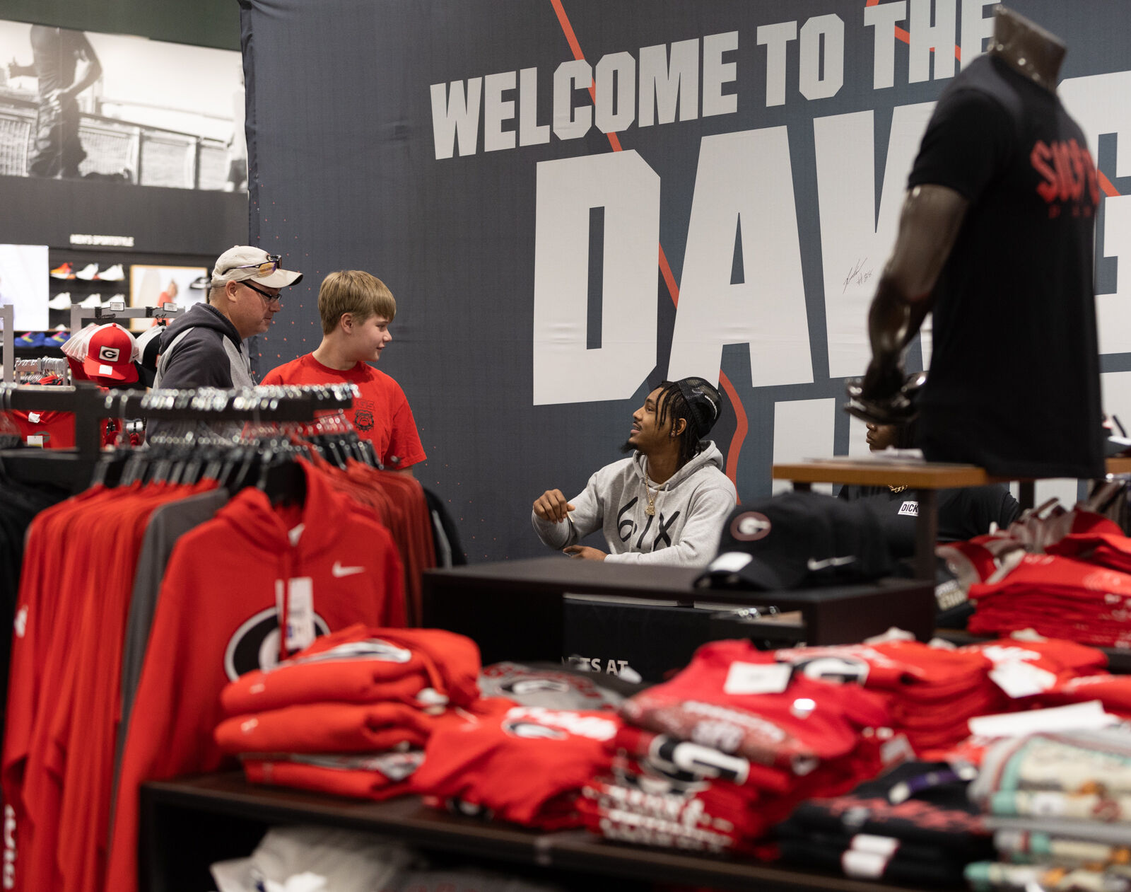 230115_KAT_KennyMcIntoshSigning_008.jpg